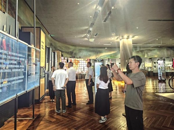 港股T+0配资 文化中国行丨关中红色游实力“圈粉”